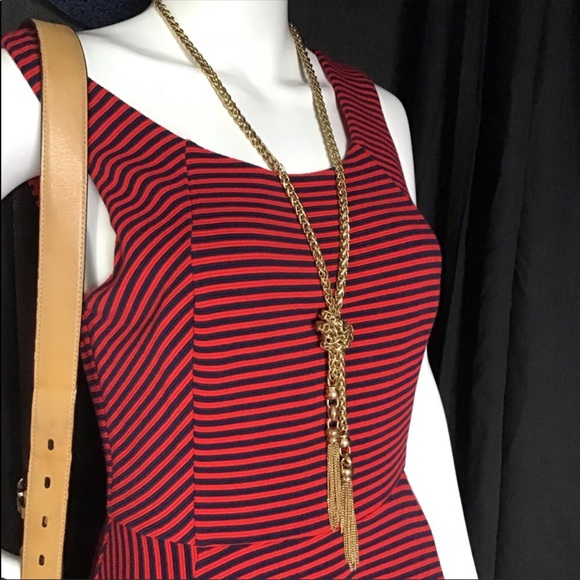 Regency rope and tassel gold necklace - Picture 4 of 5